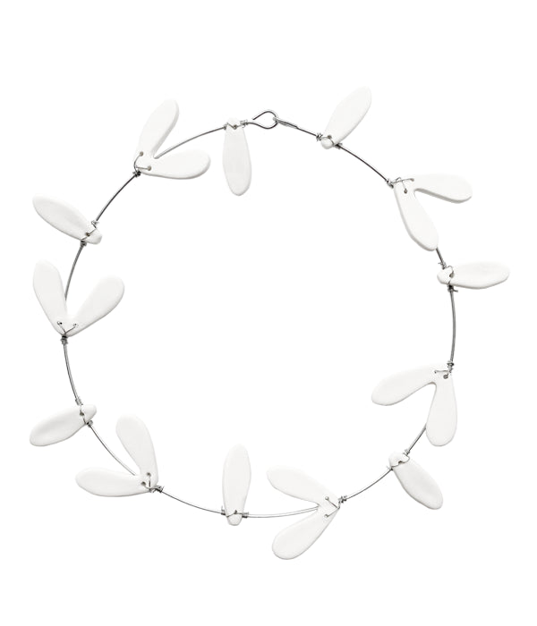 DD-129-22-1_osterkranz_ton_weiss_01