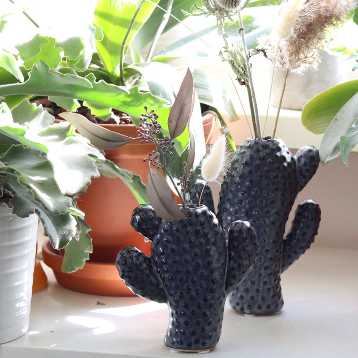 madamstoltz_hy12813-15gr_kaktus_vase_01