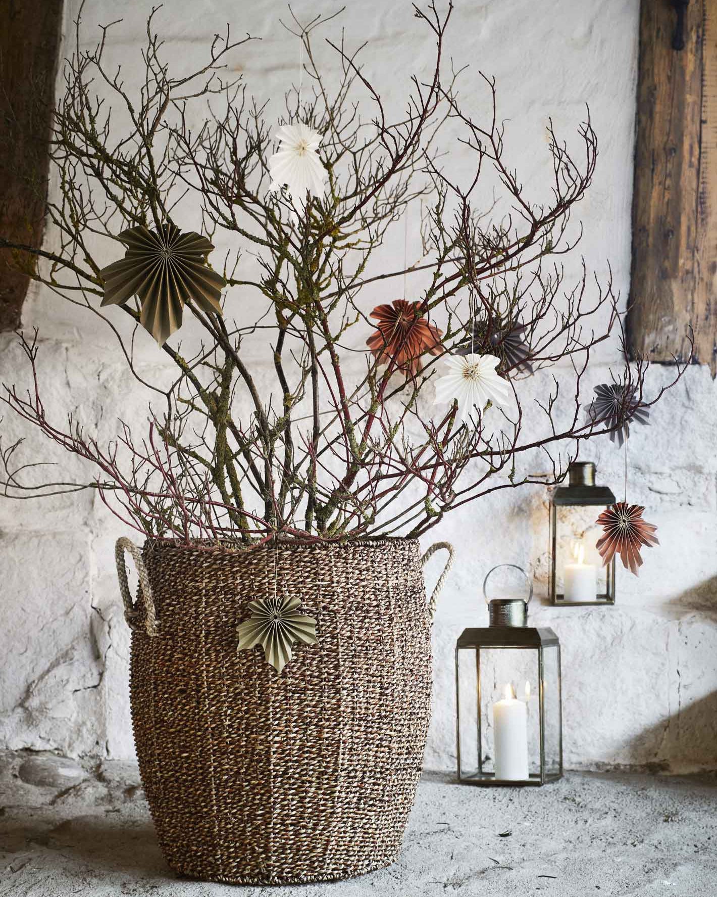 madamstoltz_m1810-1d_papier_blaetter_weiss_01