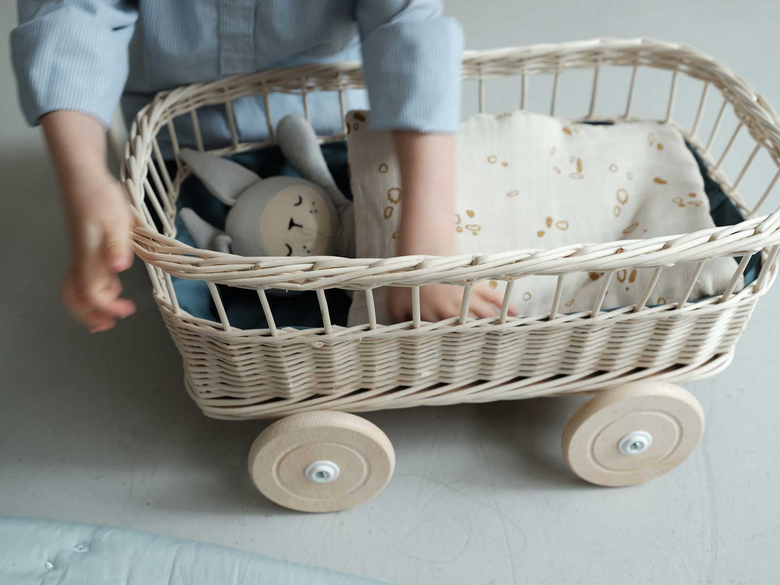 fabelab_puppenwagen_03
