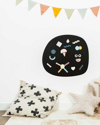 Magnettafel Ovoid 65 x 64cm